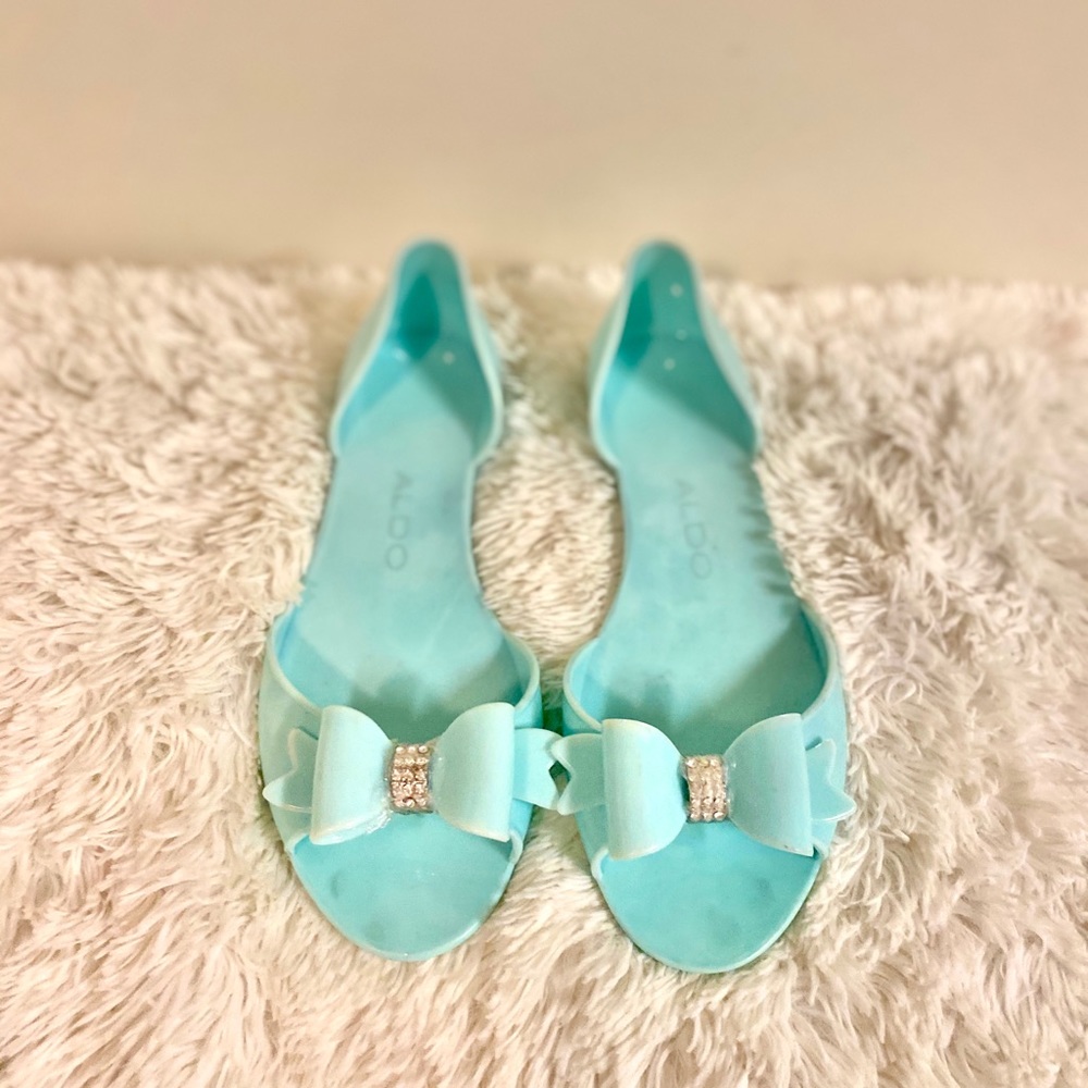 Tiffany Blue Jelly Flat Sandals - ALDO (size 6)
